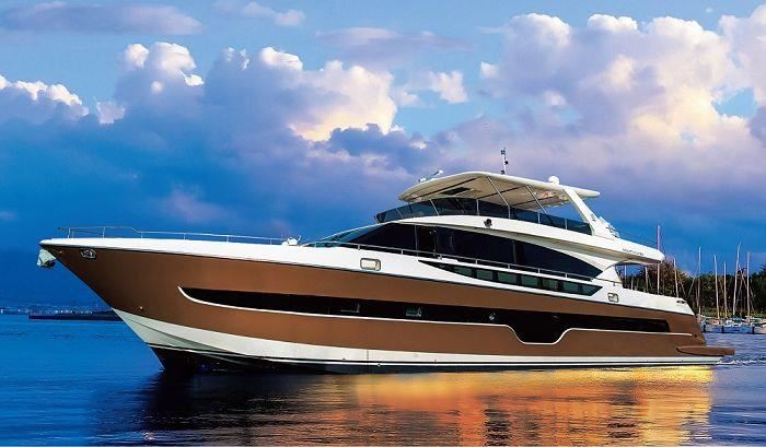 Mega yacht di lusso da 85 '